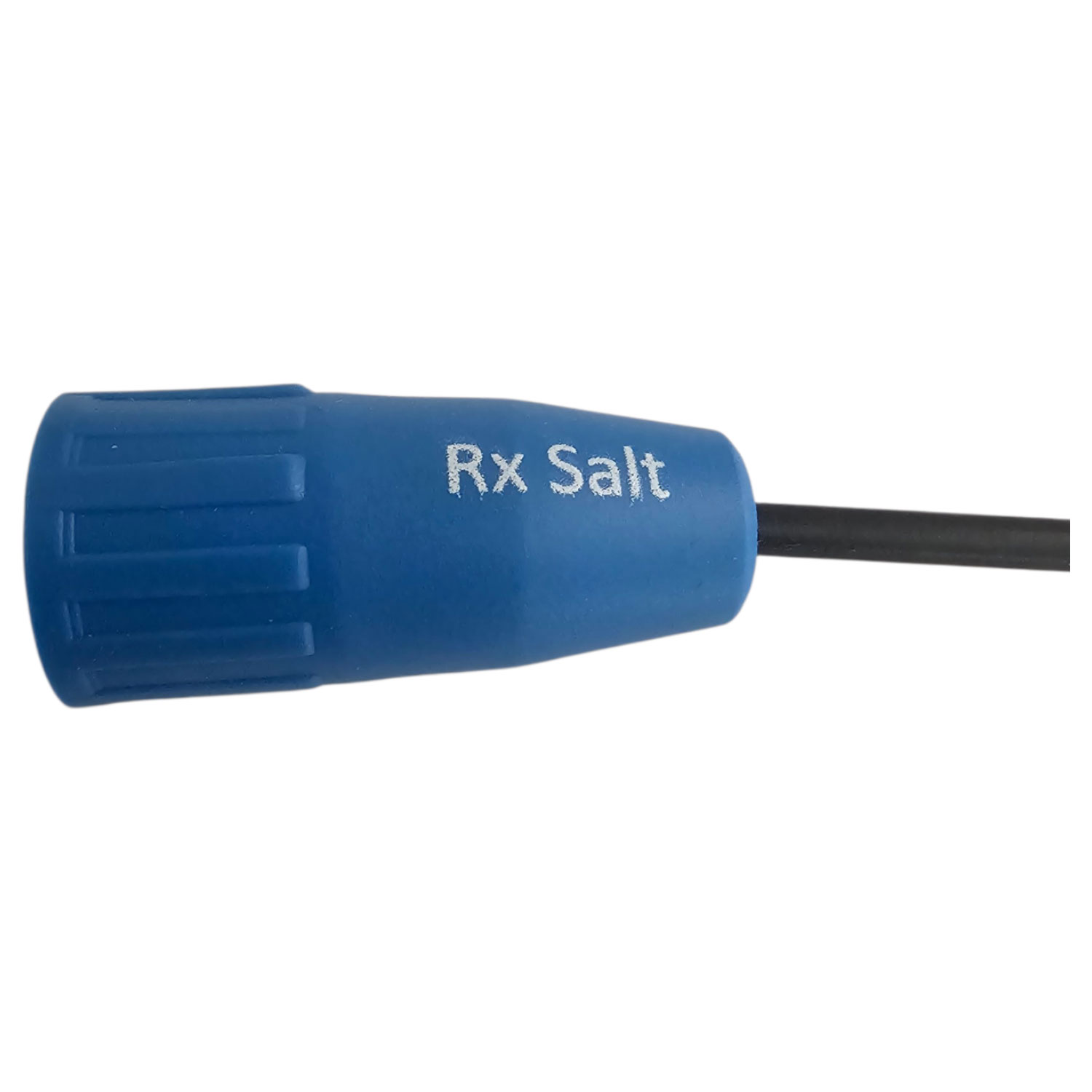 Ein blaues Kunststoff-Sensorgehäuse mit der Aufschrift „Rx Salt“ und einem daran befestigten schwarzen Elektrokabel.