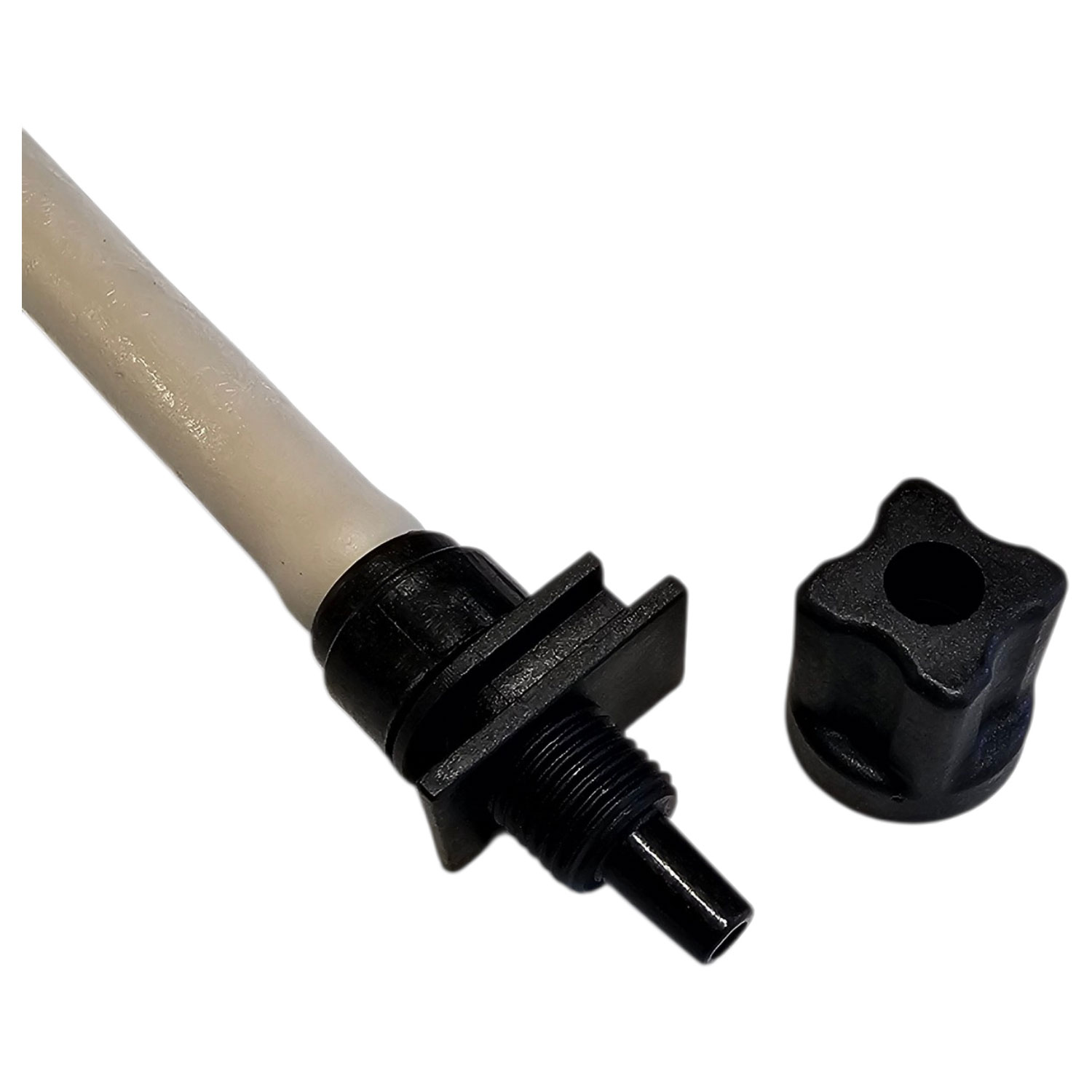 Poolanschluss mit schwarzem Kunststoffteil und weißem Schlauch.