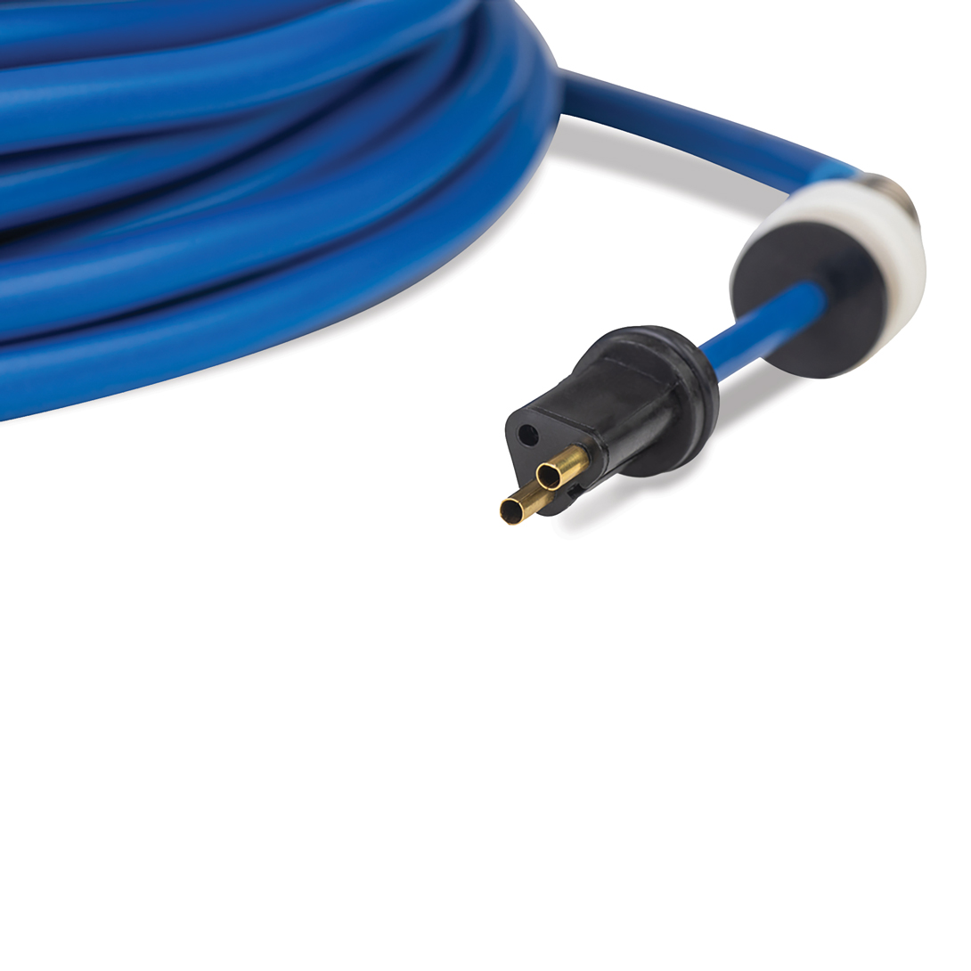 Blaues Stromkabel mit zweipoligem Anschlussstecker und weißem Dichtungsring.